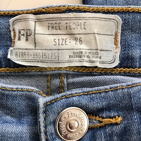 FREE PEOPLE Hi-Rise, Distressed Knees Skinny Jeans Size 26 - Picture 5 of 13